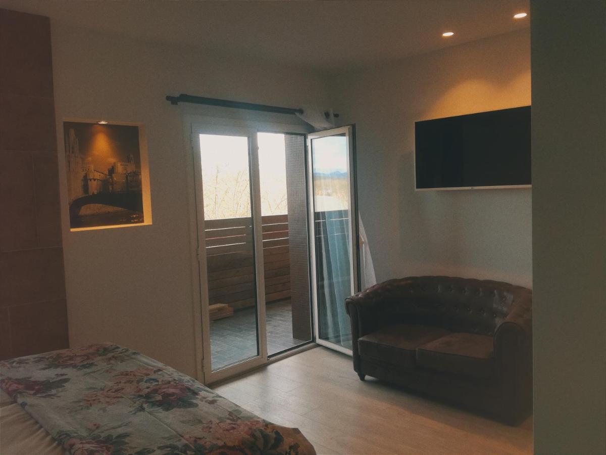 Turistic Girona - Piso De 1, 2 O 3 Habitaciones 外观 照片